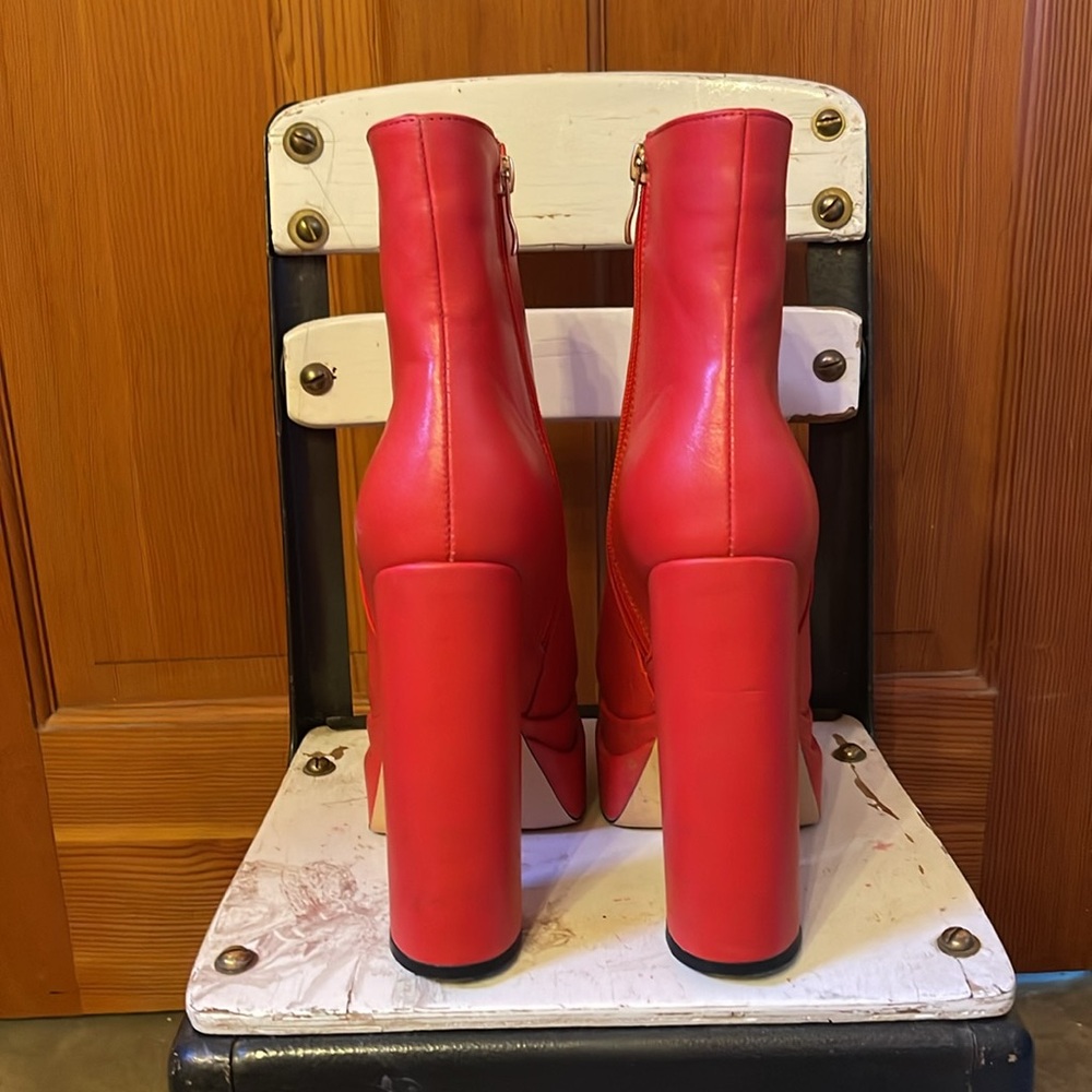 Red platform boots - Picture 4 of 5